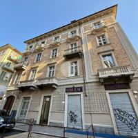 MONOLOCALE A TORINO