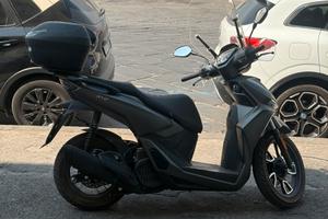 Voge sr16. 200