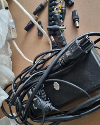 A1204NN-Alimentatore PC Portatile Universale