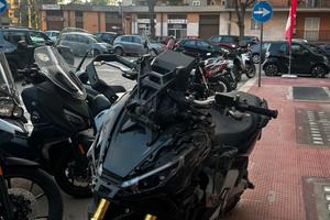 Moto Honda X-ADV 750 incidentata