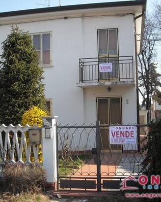 Casa indipendente di 63 m² con 5 locali a Copparo
