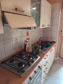  cucina ,buone condizioni 