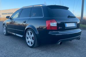 Audi S4 4.2 v8 manuale
