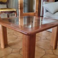 Tavolino in legno e vetro