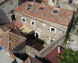 CASA INDIPENDENTE A CASTELLABATE