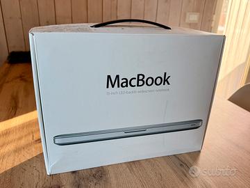 Apple Macbook unibody late-2008 full con scatola