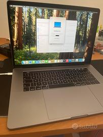 MacBook Pro 15”  2019 cpu i9, 32gbram,1TB