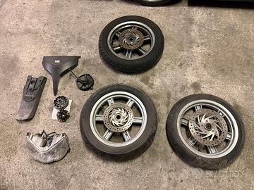 Pezzi vari Aprilia Sportcity 125-200