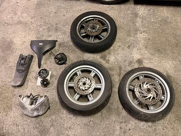 Pezzi vari Aprilia Sportcity 125-200