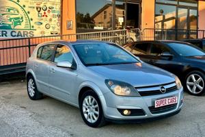 Opel Astra 1.7CDTI 101CV 5P Berlina Cosmo Neopaten