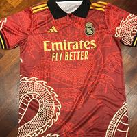 Maglia da calcio Taglia S Real Madrid Rossa Drago