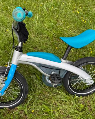 Bici BMW Kids 2 in 1 – Senza pedali e con pedali