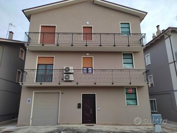 Appartamento ristrutturato e arredato al 2° piano