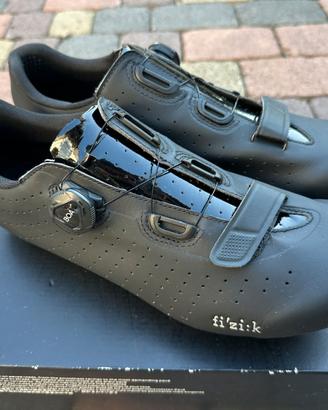Scarpe da bici Fizik Tempo R5 Overcurve nero