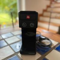 Macchinetta caffè cialde Illy iperespresso y 3.3