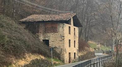 Vendita fabbricato rurale