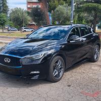 Infinity Q 30 Sport