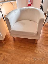 Poltrona bianca IKEA