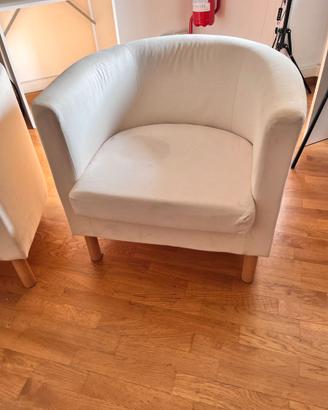 Poltrona bianca IKEA