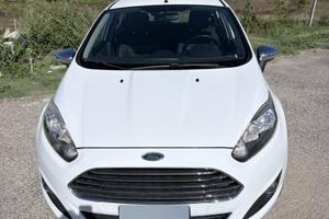 Ford Fiesta 1.4 benz/gpl