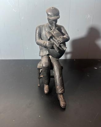 Statua vintage in metallo  - Suonatore Cornamusa