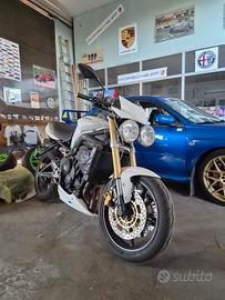 triumph 675 permute