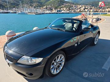 BMW Z4 cabrio 2.2. benzina 2005