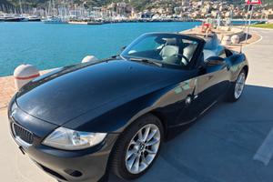 BMW Z4 cabrio 2.2. benzina 2005