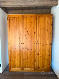 ARMADIO MONTAGNA IN LEGNO MASSELLO 140x190 - 500€