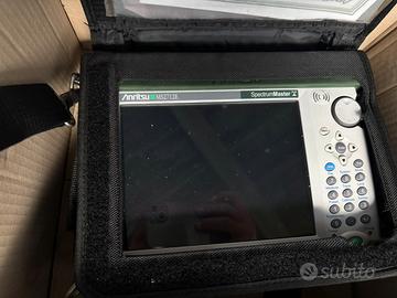 Anritsu MS2712E Spectrum Master.