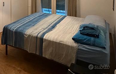 Letto matrimoniale con materasso