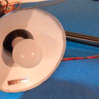 Lampada estensibile da tavolo