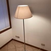 Lampada da terra Tarogo