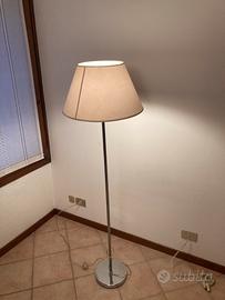 Lampada da terra Tarogo