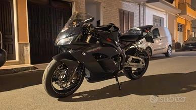 Honda CBR 1000 RR 2004