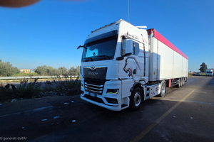 Trattore stradale Man 18.510 anno 10/2021