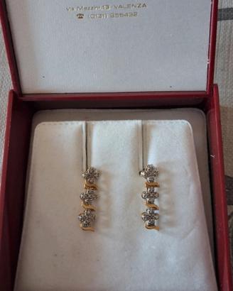orecchini oro 18k  con brillantini  3.54 grammi