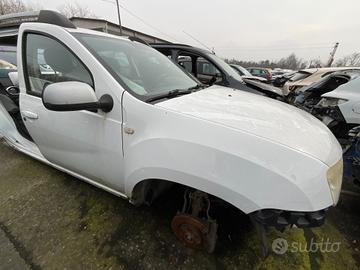 DACIA DUSTER 2010 PER RICAMBI