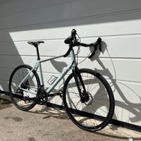 Bici da corsa TRIBAN rc120