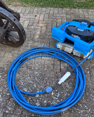 Robot piscina Maytronics Dolphin F60 Wi-Fi