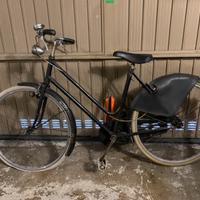 Bicicletta nera