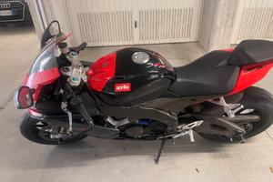 Aprilia RSV4 - 2010