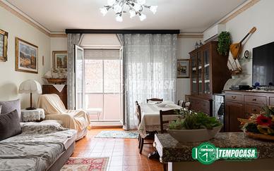 3 LOCALI A POCHI PASSI DALLA METROPOLITANA MM1 MOL