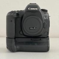Canon EOS 5D Mk IV + battery grip