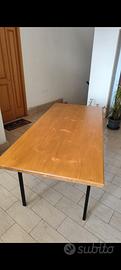 Tavolo in legno massello 