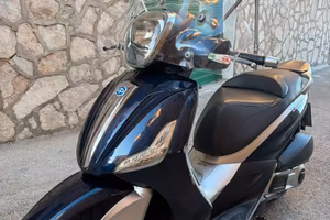 Piaggio Beverly 300 i.e.  - 2011