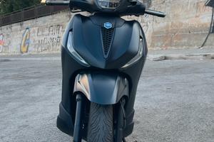 Piaggio Beverly 300 hpe