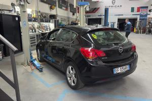 OPEL ASTRA 1.7 CDTI 110CV Cosmo