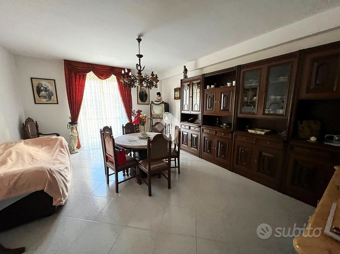 4 LOCALI A ALTAMURA - Vista 2