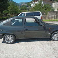 Opel kadett GSI 2000